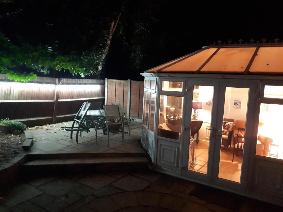 The Marlborough Villa Crawley  Exterior foto
